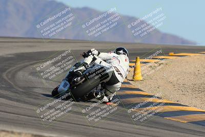 media/Oct-19-2024-CVMA (Sat) [[7df39c5a0d]]/Race 8- Formula 40 MW and LW/